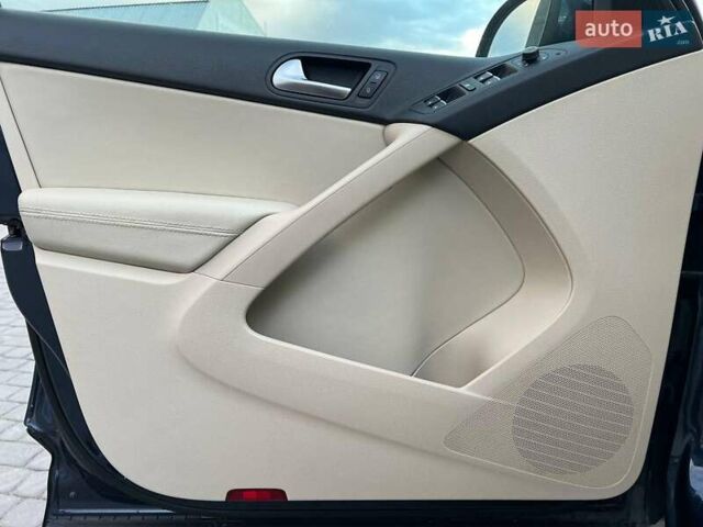 Синий Фольксваген Тигуан, объемом двигателя 2 л и пробегом 191 тыс. км за 14490 $, фото 14 на Automoto.ua