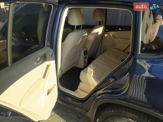 Синій Фольксваген Тігуан, об'ємом двигуна 0 л та пробігом 98 тис. км за 14500 $, фото 24 на Automoto.ua