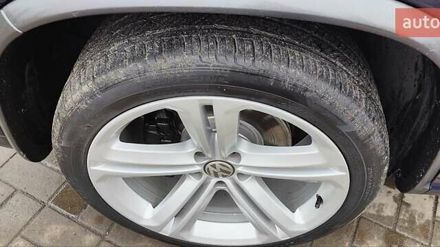 Синий Фольксваген Тигуан, объемом двигателя 2 л и пробегом 129 тыс. км за 12700 $, фото 35 на Automoto.ua