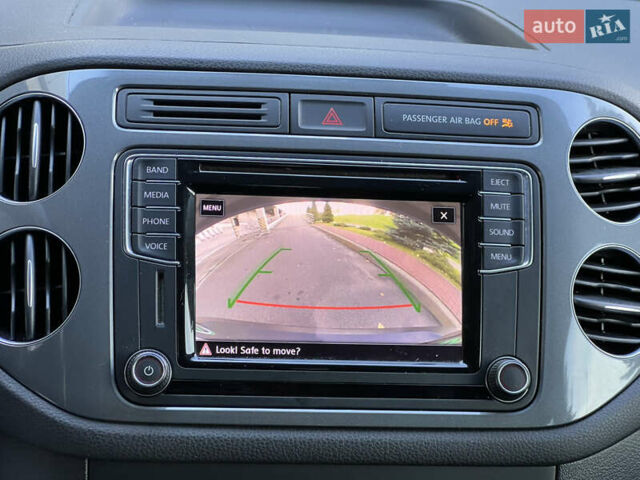 Синий Фольксваген Тигуан, объемом двигателя 1.98 л и пробегом 136 тыс. км за 14500 $, фото 40 на Automoto.ua