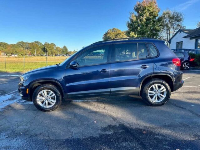 Синий Фольксваген Тигуан, объемом двигателя 2 л и пробегом 70 тыс. км за 9500 $, фото 4 на Automoto.ua