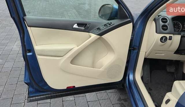 Синий Фольксваген Тигуан, объемом двигателя 1.98 л и пробегом 188 тыс. км за 12600 $, фото 7 на Automoto.ua