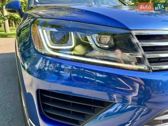 Синій Фольксваген Тігуан, об'ємом двигуна 3.6 л та пробігом 112 тис. км за 19850 $, фото 6 на Automoto.ua