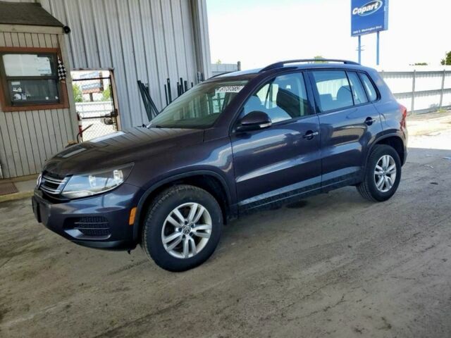 Синий Фольксваген Тигуан, объемом двигателя 2 л и пробегом 130 тыс. км за 9600 $, фото 1 на Automoto.ua