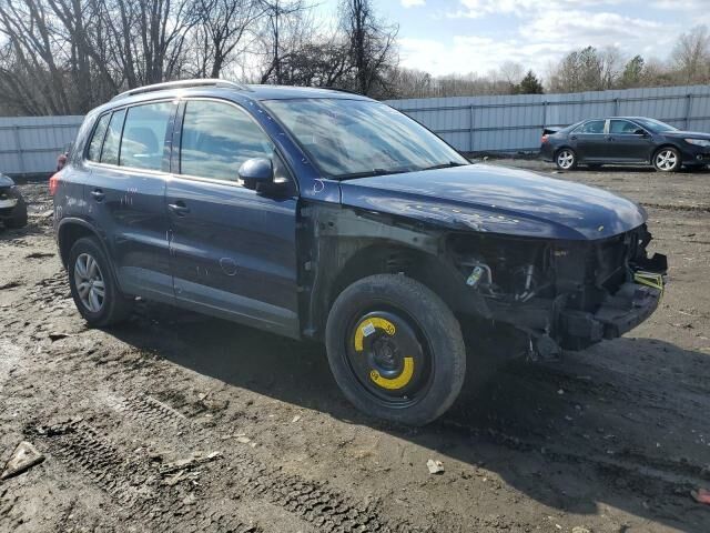 Синій Фольксваген Тігуан, об'ємом двигуна 2 л та пробігом 285 тис. км за 6900 $, фото 2 на Automoto.ua