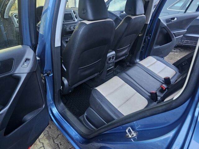 Синій Фольксваген Тігуан, об'ємом двигуна 2 л та пробігом 151 тис. км за 10600 $, фото 7 на Automoto.ua