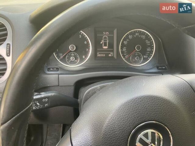 Синій Фольксваген Тігуан, об'ємом двигуна 2 л та пробігом 286 тис. км за 9500 $, фото 8 на Automoto.ua