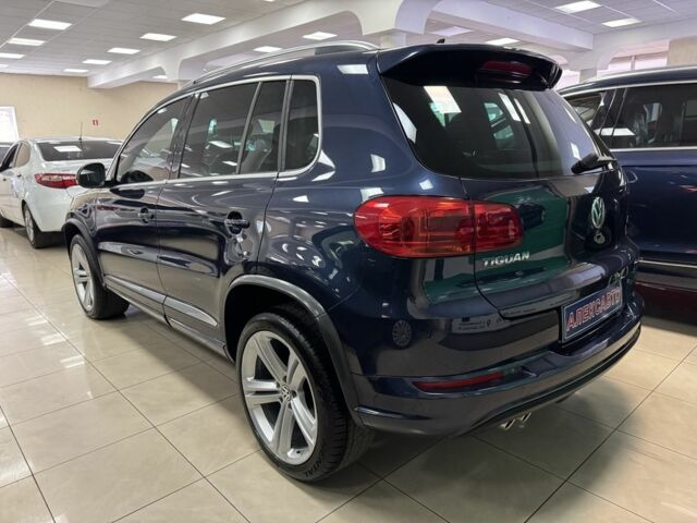 Синий Фольксваген Тигуан, объемом двигателя 2 л и пробегом 70 тыс. км за 16000 $, фото 1 на Automoto.ua