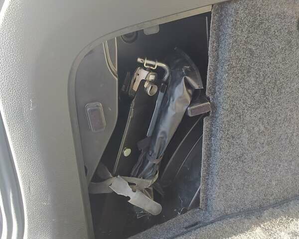 Синій Фольксваген Тігуан, об'ємом двигуна 0 л та пробігом 98 тис. км за 14500 $, фото 25 на Automoto.ua