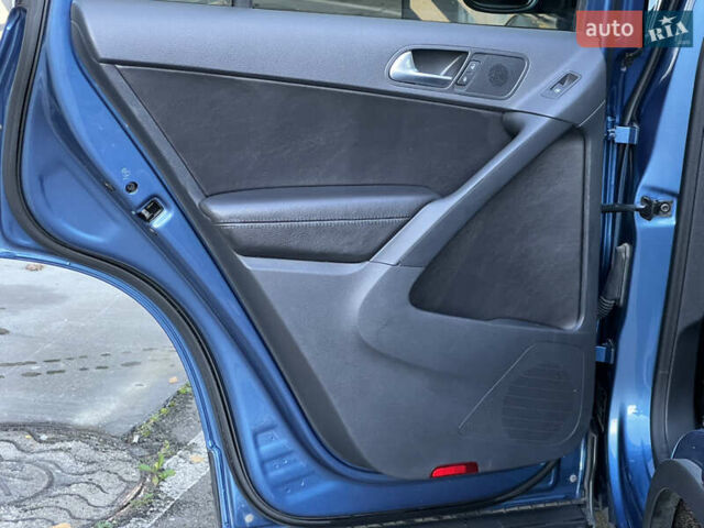 Синий Фольксваген Тигуан, объемом двигателя 1.98 л и пробегом 136 тыс. км за 14500 $, фото 41 на Automoto.ua