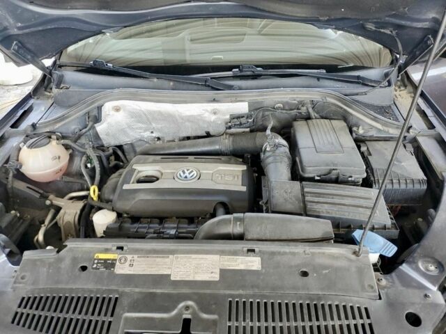 Синий Фольксваген Тигуан, объемом двигателя 2 л и пробегом 130 тыс. км за 9600 $, фото 6 на Automoto.ua