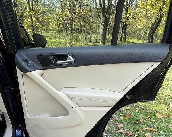 Синий Фольксваген Тигуан, объемом двигателя 1.98 л и пробегом 159 тыс. км за 13500 $, фото 18 на Automoto.ua