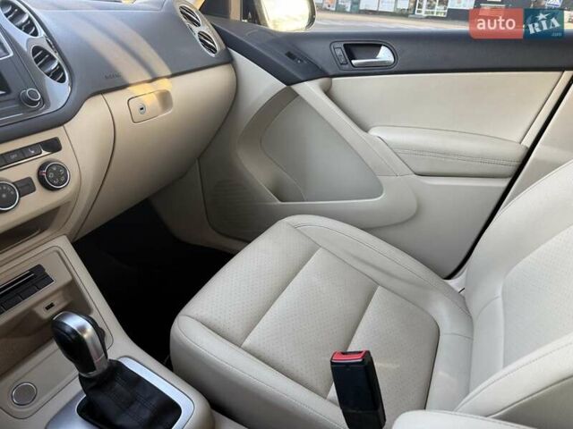 Синий Фольксваген Тигуан, объемом двигателя 1.98 л и пробегом 167 тыс. км за 12700 $, фото 21 на Automoto.ua