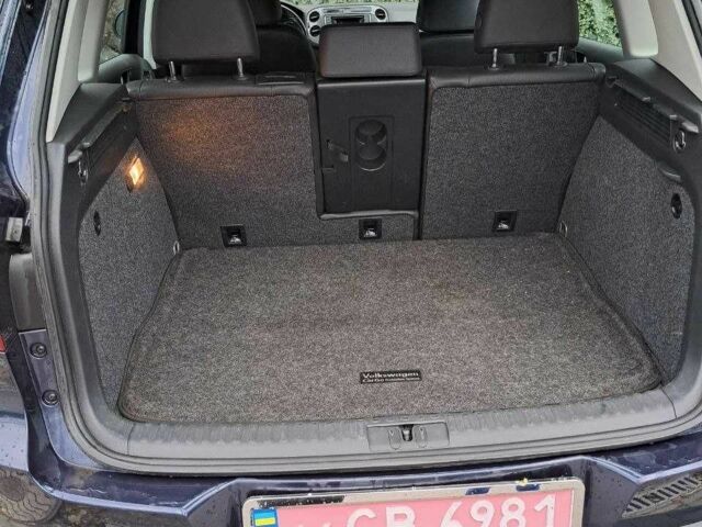 Синій Фольксваген Тігуан, об'ємом двигуна 2 л та пробігом 144 тис. км за 13800 $, фото 6 на Automoto.ua