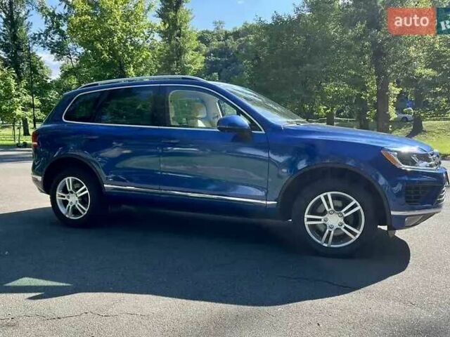 Синій Фольксваген Тігуан, об'ємом двигуна 3.6 л та пробігом 112 тис. км за 19850 $, фото 2 на Automoto.ua