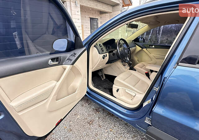 Синій Фольксваген Тігуан, об'ємом двигуна 1.98 л та пробігом 128 тис. км за 14300 $, фото 13 на Automoto.ua