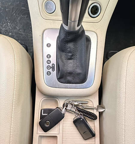 Синій Фольксваген Тігуан, об'ємом двигуна 1.98 л та пробігом 128 тис. км за 14300 $, фото 17 на Automoto.ua