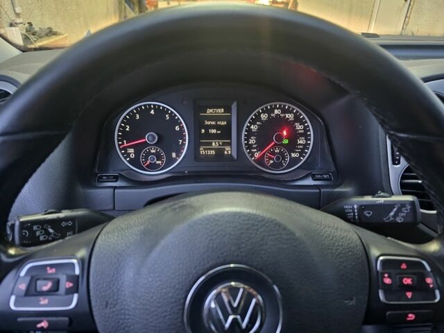 Синій Фольксваген Тігуан, об'ємом двигуна 2 л та пробігом 151 тис. км за 10600 $, фото 3 на Automoto.ua