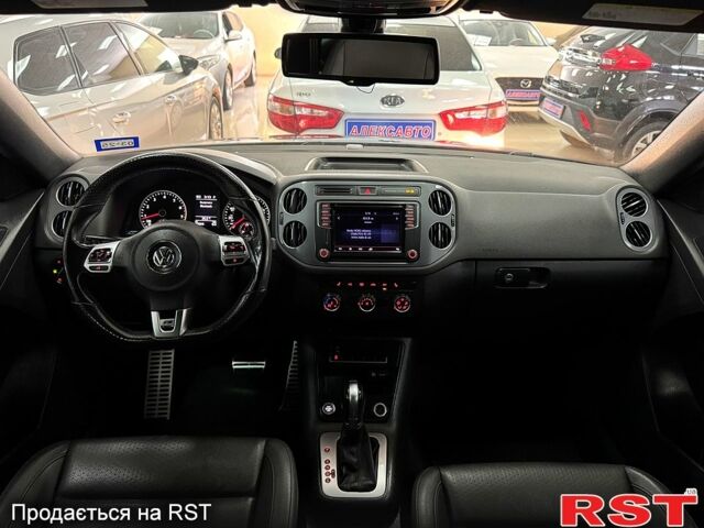 Синий Фольксваген Тигуан, объемом двигателя 2 л и пробегом 70 тыс. км за 16000 $, фото 6 на Automoto.ua