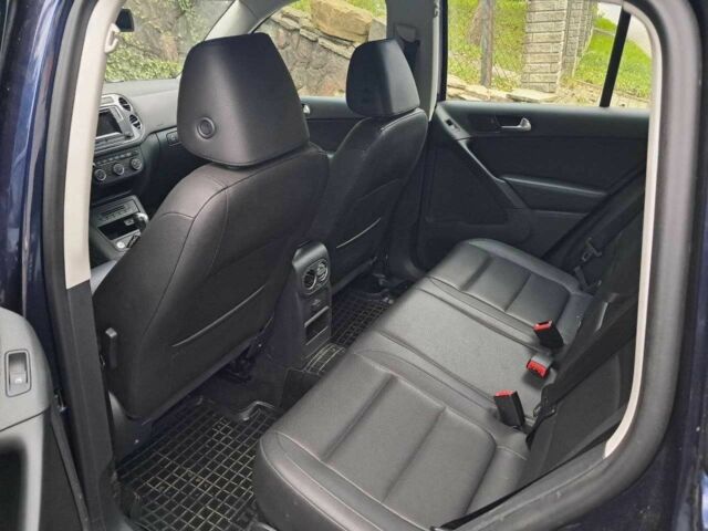 Синій Фольксваген Тігуан, об'ємом двигуна 2 л та пробігом 144 тис. км за 13800 $, фото 5 на Automoto.ua