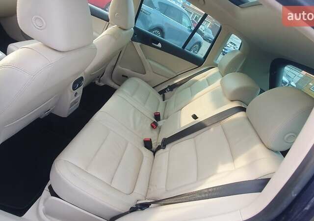 Синий Фольксваген Тигуан, объемом двигателя 2 л и пробегом 134 тыс. км за 12500 $, фото 9 на Automoto.ua