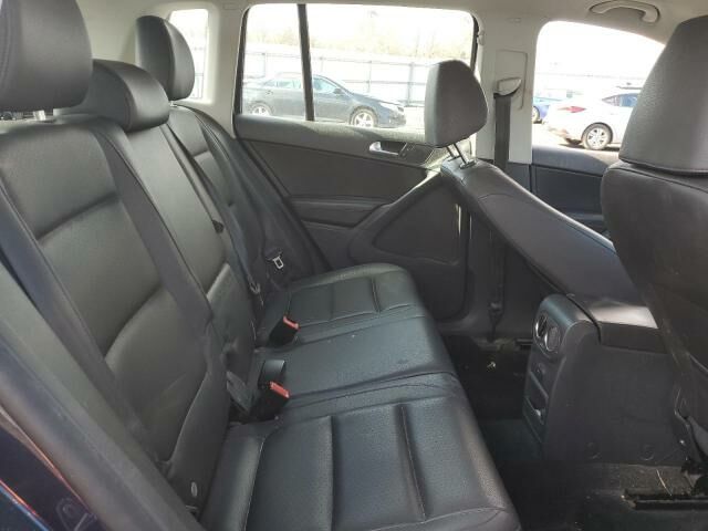 Синій Фольксваген Тігуан, об'ємом двигуна 2 л та пробігом 285 тис. км за 6900 $, фото 10 на Automoto.ua