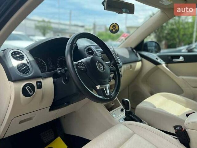 Синій Фольксваген Тігуан, об'ємом двигуна 2 л та пробігом 129 тис. км за 14500 $, фото 9 на Automoto.ua