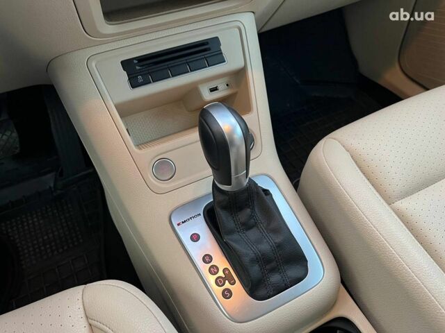 Синий Фольксваген Тигуан, объемом двигателя 2 л и пробегом 191 тыс. км за 14490 $, фото 29 на Automoto.ua