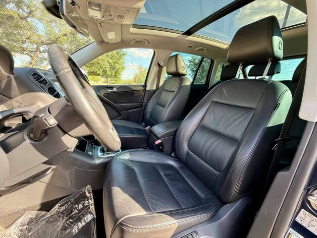 Синий Фольксваген Тигуан, объемом двигателя 2 л и пробегом 78 тыс. км за 13400 $, фото 8 на Automoto.ua