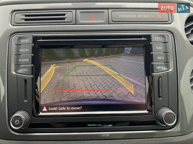 Синій Фольксваген Тігуан, об'ємом двигуна 2 л та пробігом 149 тис. км за 16950 $, фото 29 на Automoto.ua