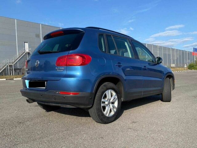 Синій Фольксваген Тігуан, об'ємом двигуна 2 л та пробігом 170 тис. км за 14000 $, фото 5 на Automoto.ua