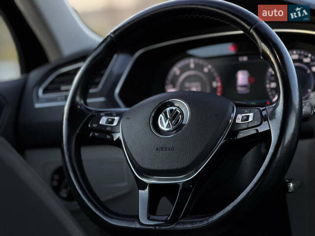 Синий Фольксваген Тигуан, объемом двигателя 2 л и пробегом 253 тыс. км за 22500 $, фото 47 на Automoto.ua