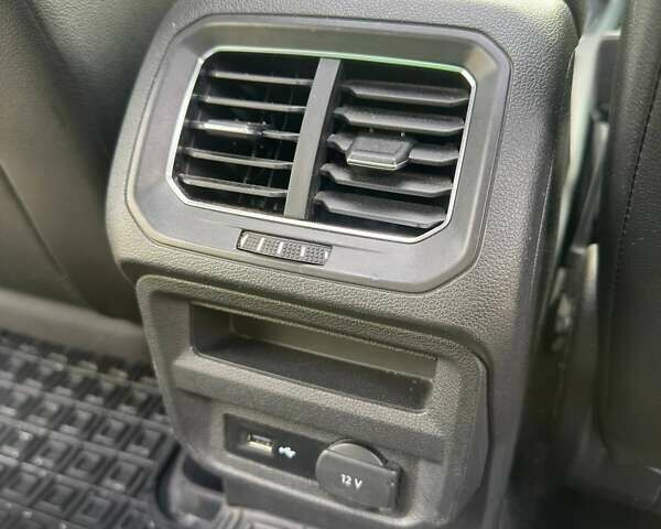 Синій Фольксваген Тігуан, об'ємом двигуна 1.98 л та пробігом 119 тис. км за 20999 $, фото 23 на Automoto.ua