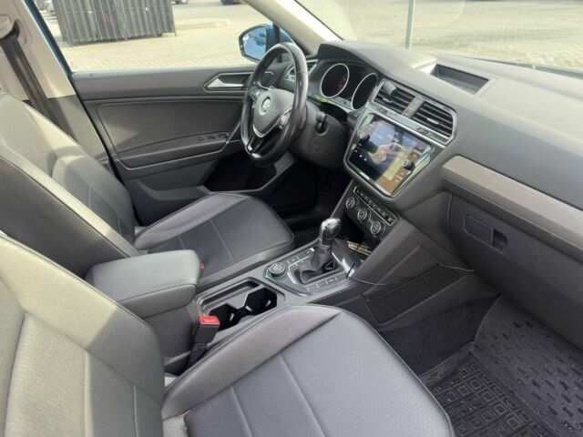 Синій Фольксваген Тігуан, об'ємом двигуна 2 л та пробігом 119 тис. км за 20999 $, фото 15 на Automoto.ua