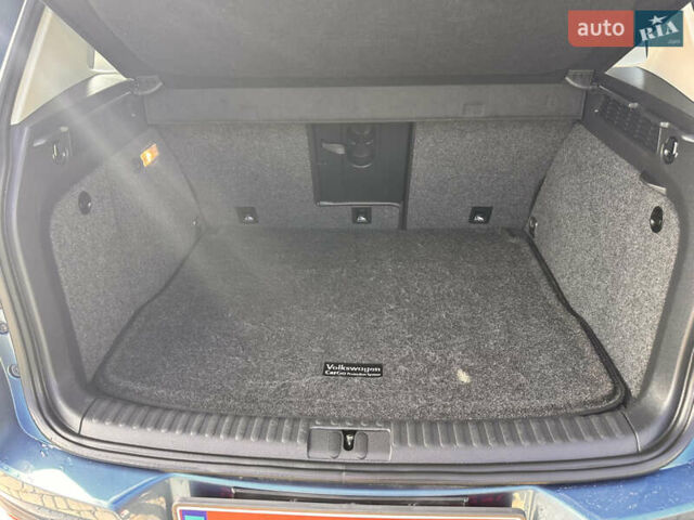 Синій Фольксваген Тігуан, об'ємом двигуна 1.98 л та пробігом 56 тис. км за 14999 $, фото 34 на Automoto.ua