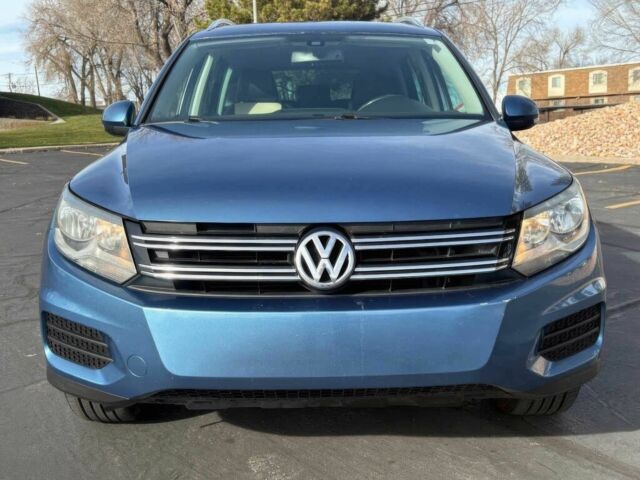 Синій Фольксваген Тігуан, об'ємом двигуна 2 л та пробігом 62 тис. км за 2000 $, фото 1 на Automoto.ua