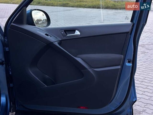 Синій Фольксваген Тігуан, об'ємом двигуна 1.98 л та пробігом 42 тис. км за 14499 $, фото 26 на Automoto.ua