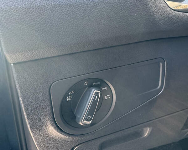 Синій Фольксваген Тігуан, об'ємом двигуна 2 л та пробігом 99 тис. км за 19000 $, фото 14 на Automoto.ua