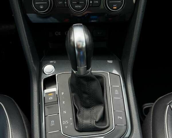 Синий Фольксваген Тигуан, объемом двигателя 1.98 л и пробегом 108 тыс. км за 20999 $, фото 42 на Automoto.ua