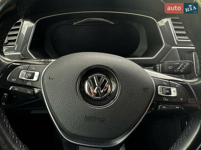 Синій Фольксваген Тігуан, об'ємом двигуна 1.98 л та пробігом 260 тис. км за 22300 $, фото 18 на Automoto.ua