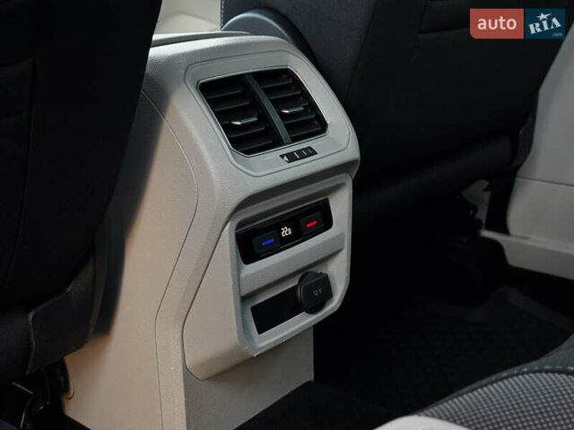 Синий Фольксваген Тигуан, объемом двигателя 2 л и пробегом 253 тыс. км за 22500 $, фото 39 на Automoto.ua