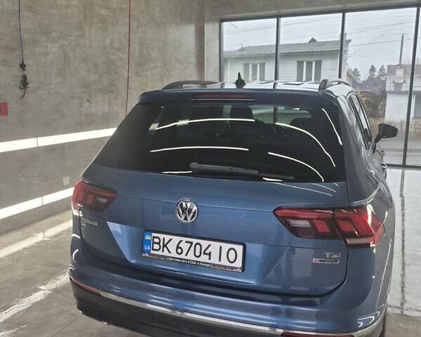 Синій Фольксваген Тігуан, об'ємом двигуна 1.98 л та пробігом 202 тис. км за 17200 $, фото 16 на Automoto.ua