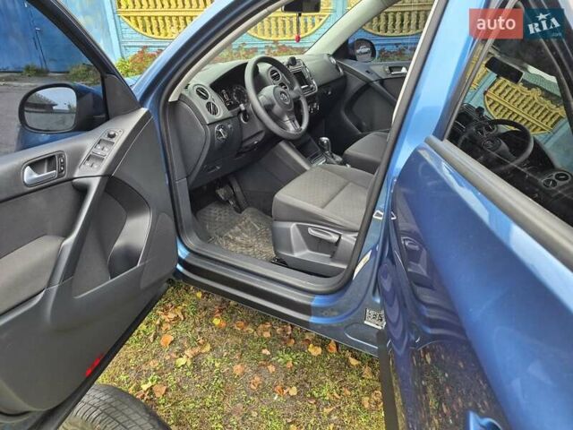 Синій Фольксваген Тігуан, об'ємом двигуна 1.98 л та пробігом 66 тис. км за 15300 $, фото 5 на Automoto.ua