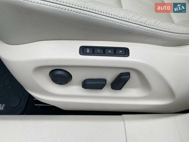 Синій Фольксваген Тігуан, об'ємом двигуна 2 л та пробігом 149 тис. км за 16950 $, фото 39 на Automoto.ua