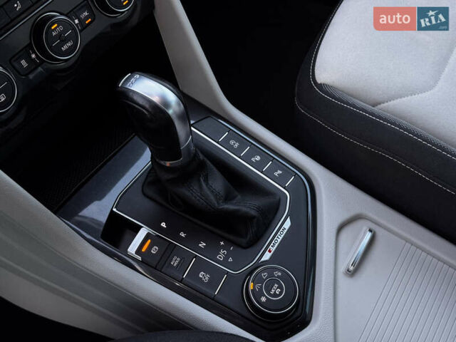 Синий Фольксваген Тигуан, объемом двигателя 2 л и пробегом 253 тыс. км за 22500 $, фото 32 на Automoto.ua