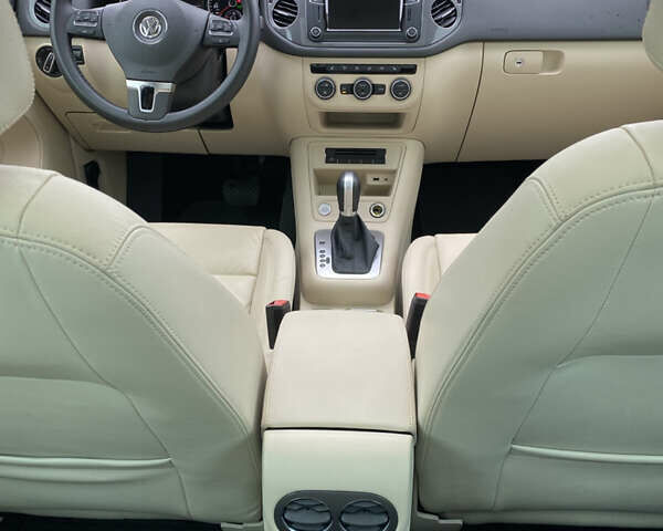 Синий Фольксваген Тигуан, объемом двигателя 2 л и пробегом 149 тыс. км за 16950 $, фото 64 на Automoto.ua