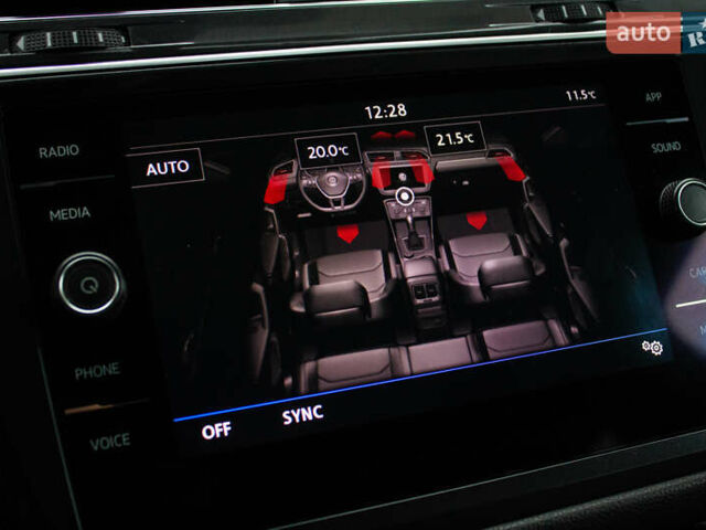 Синий Фольксваген Тигуан, объемом двигателя 2 л и пробегом 140 тыс. км за 18000 $, фото 19 на Automoto.ua