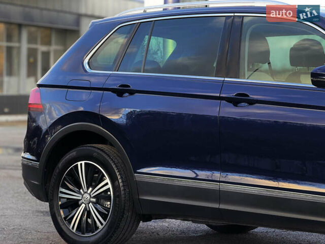 Синий Фольксваген Тигуан, объемом двигателя 2 л и пробегом 253 тыс. км за 22500 $, фото 8 на Automoto.ua