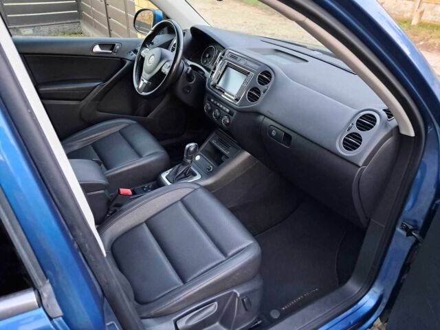 Синій Фольксваген Тігуан, об'ємом двигуна 2 л та пробігом 162 тис. км за 13300 $, фото 17 на Automoto.ua