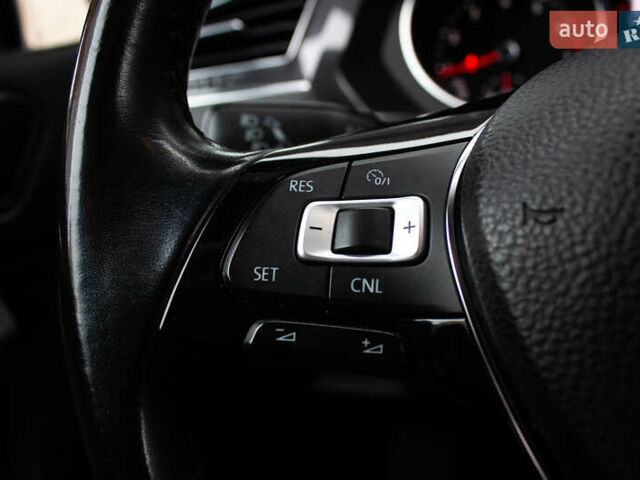 Синий Фольксваген Тигуан, объемом двигателя 2 л и пробегом 140 тыс. км за 18000 $, фото 25 на Automoto.ua